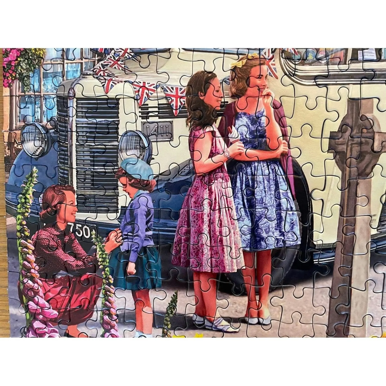 Gibsons - Boarding The Bus - Jigsaw Puzzle 1000 Pieces