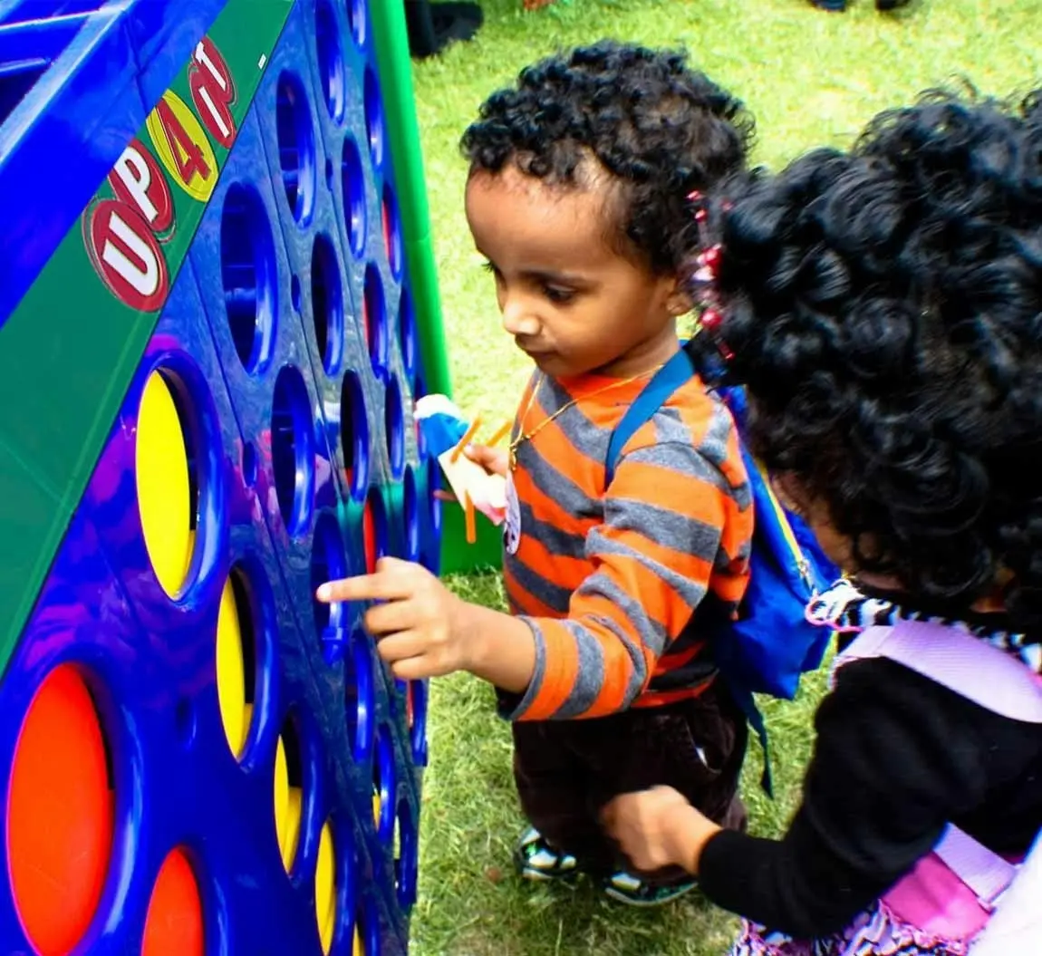 Up 4 It - Supersized Plastic Giant Connect Four Game