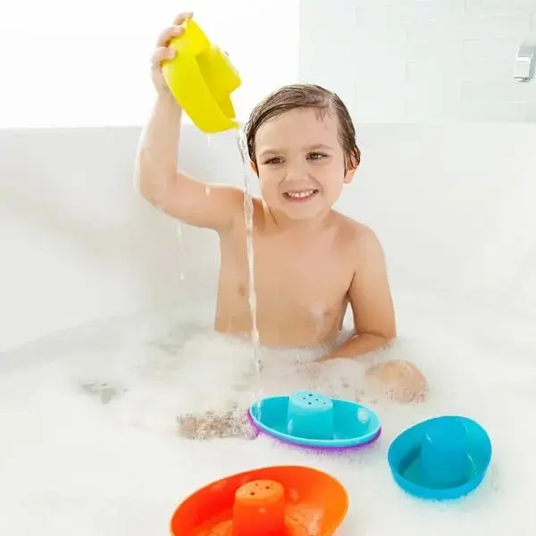 Boon Fleet Stacking Boats - Multicolor bath toy