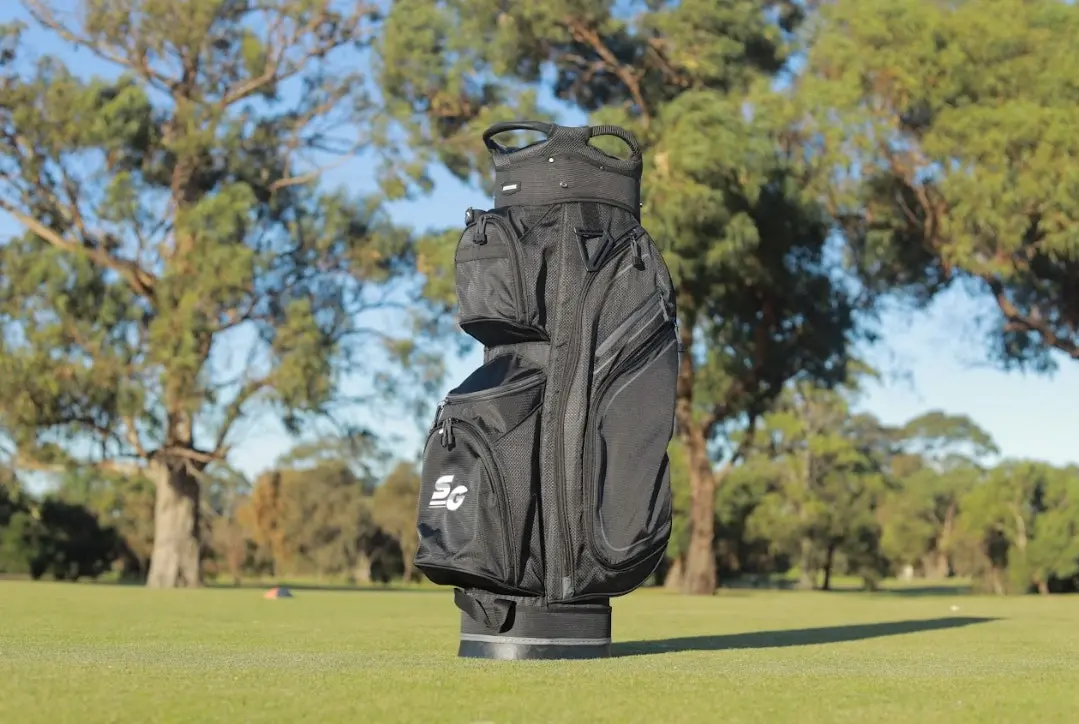 Stinger Lightweight Golf Bag - Black/Grey