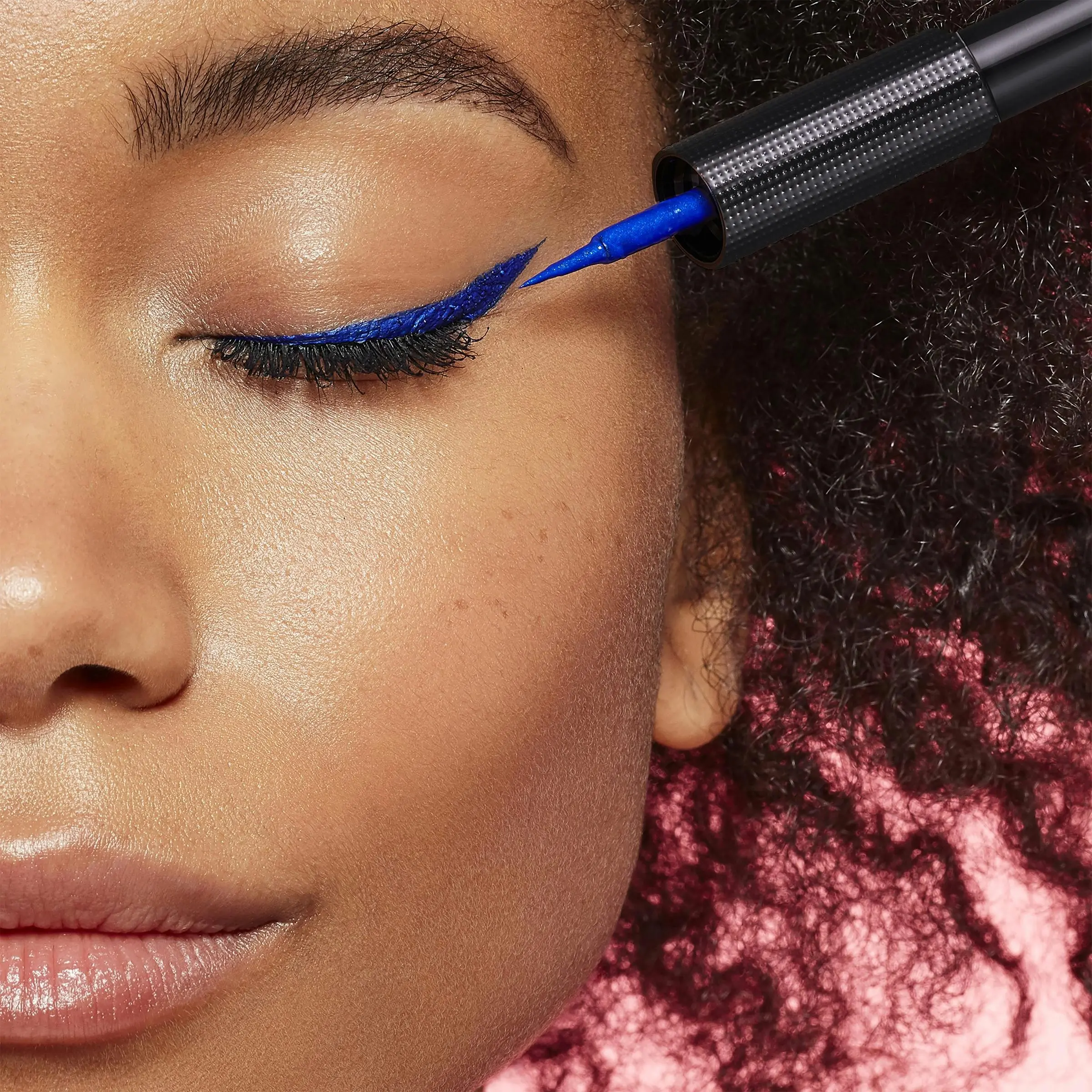 L'Oreal Matte Signature Liner 02 Blue