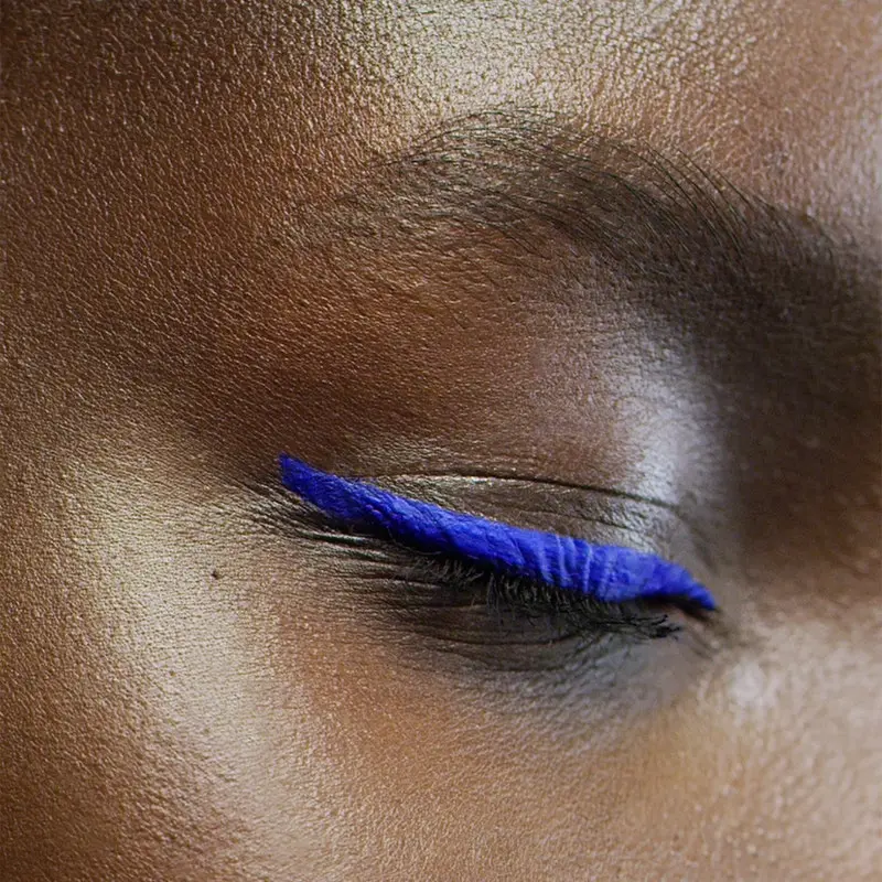 L'Oreal Matte Signature Liner 02 Blue