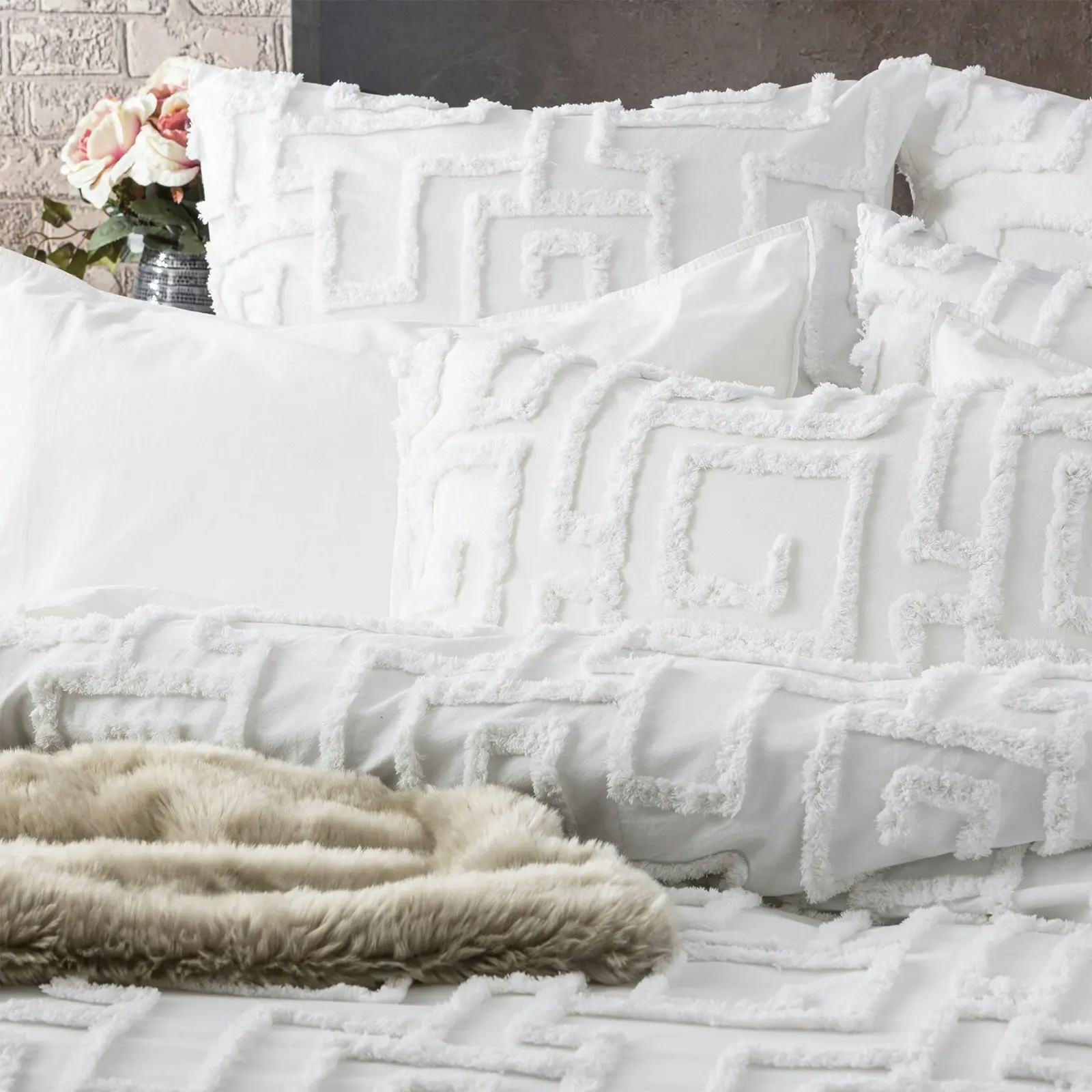 Renee Taylor Riley Queen Bed Quilt Cover VT Washed Cotton Chenille Tufted White