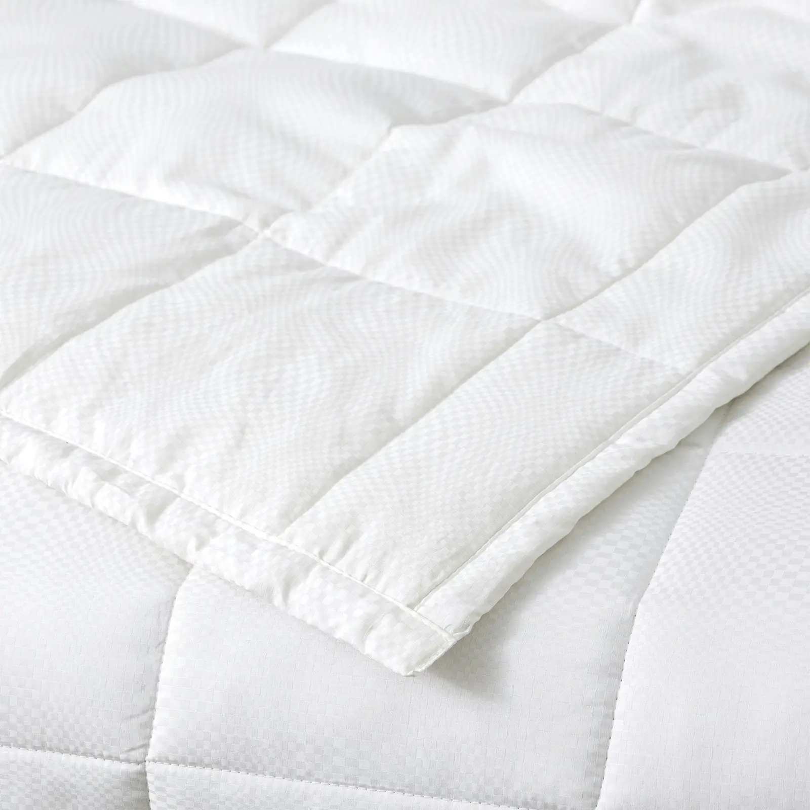 Ddecor Home Checks Super King Bed Comforter Set 500TC Cotton Jacquard White