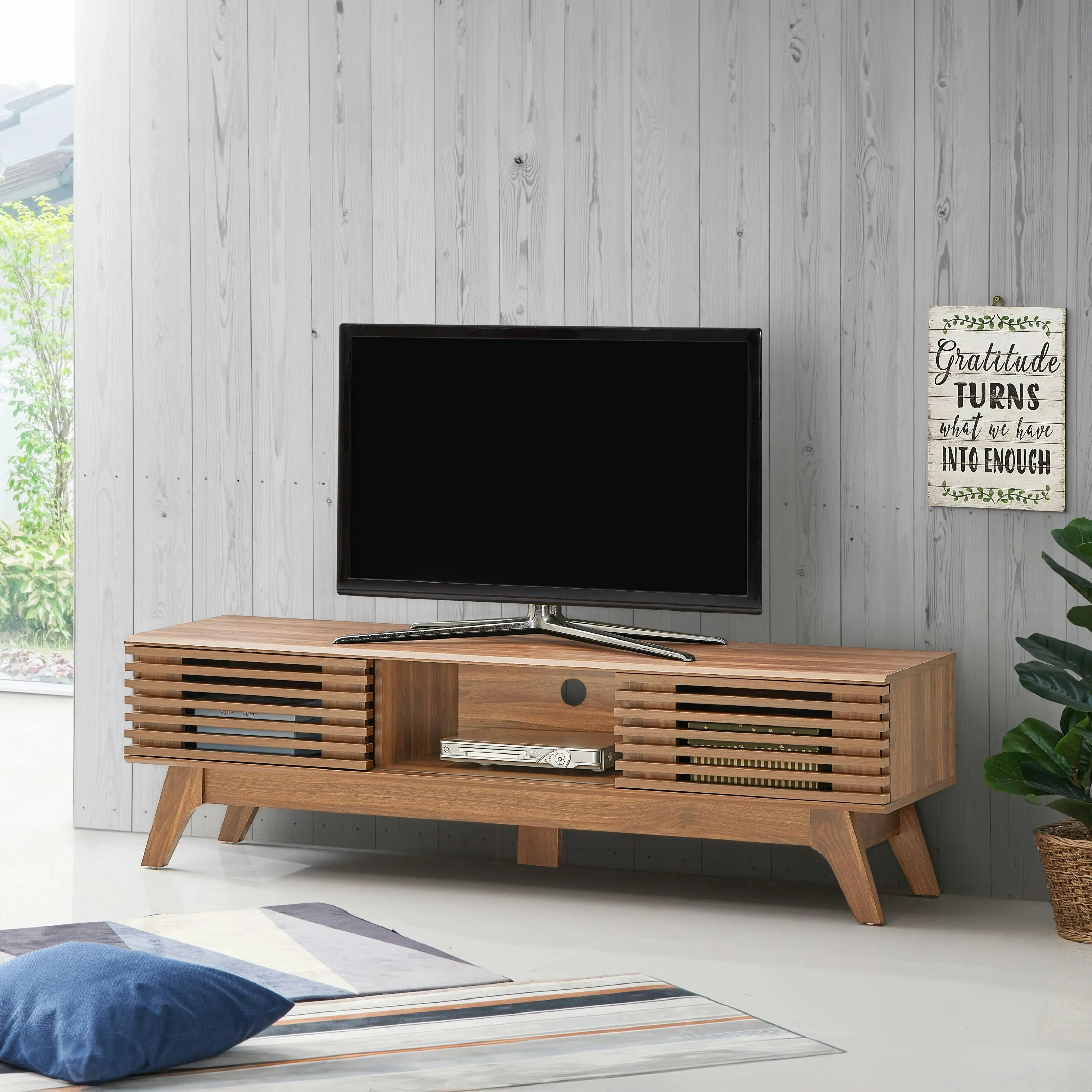 Design Square Camille Wooden Lowline Entertainment Unit TV Stand 150cm - Oak