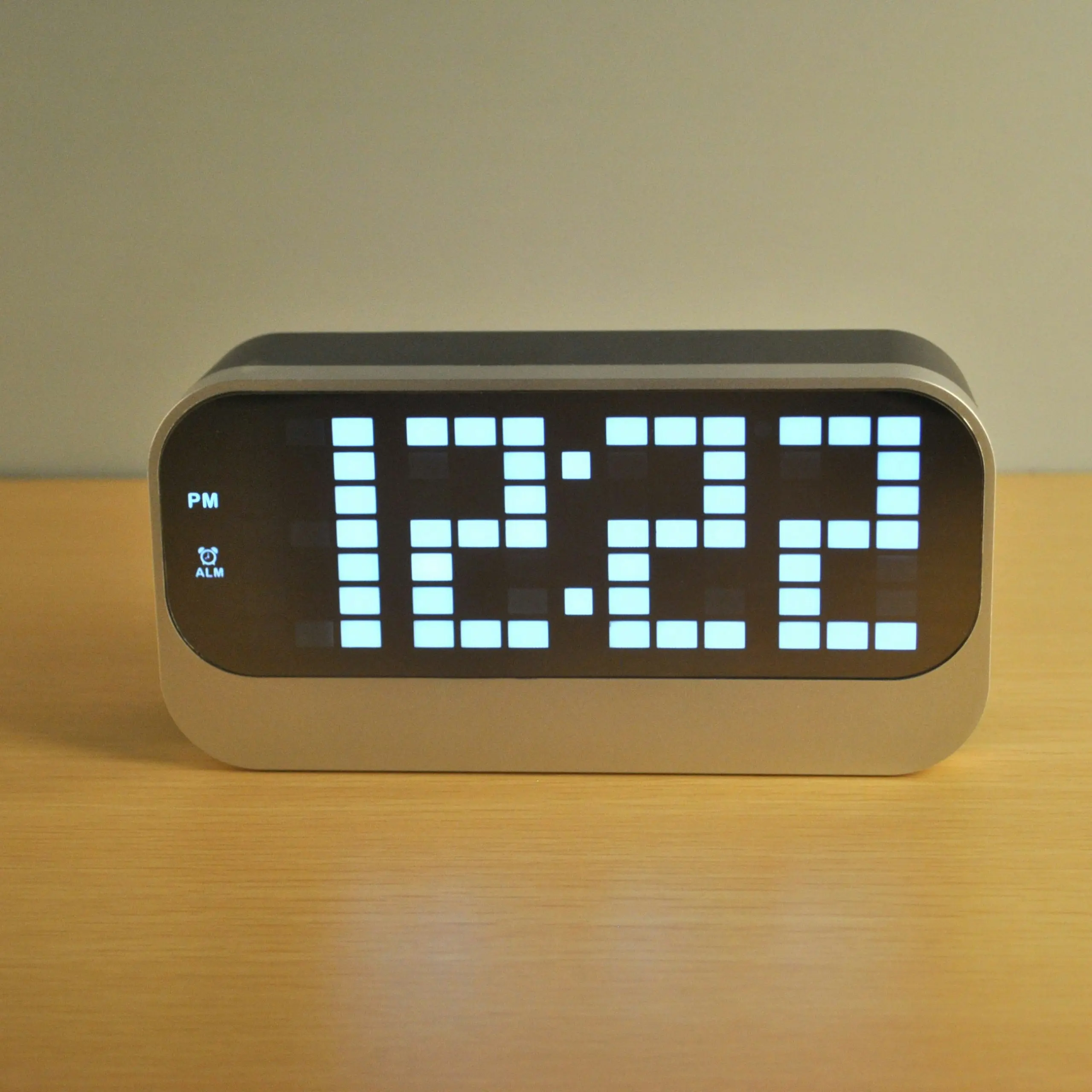 TODO Led Digital Alarm Clock Large Display Usb Powered Grey