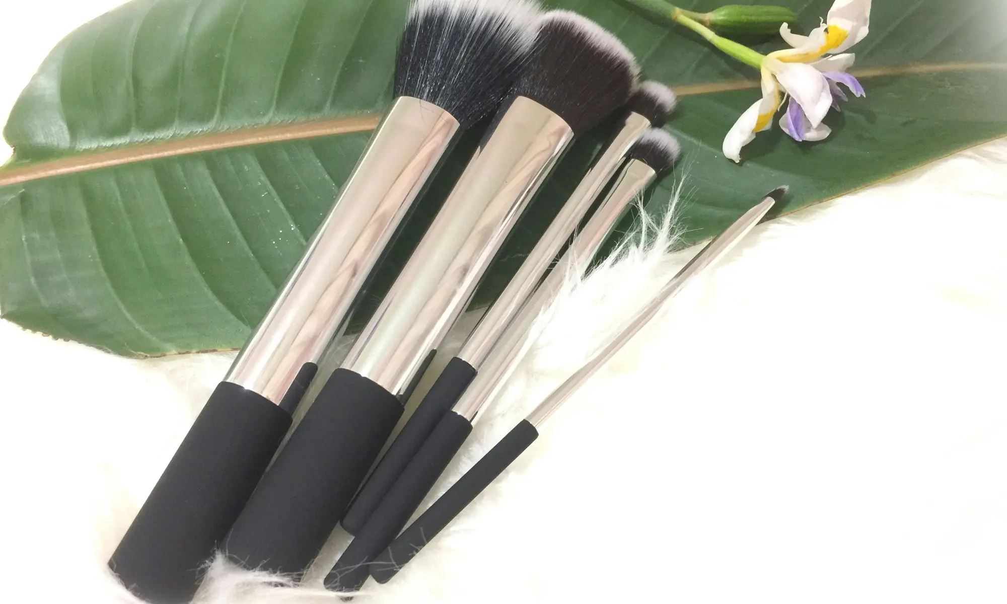 5 Pc All In One Makeup Brush Set Multi Task Brushes Silver