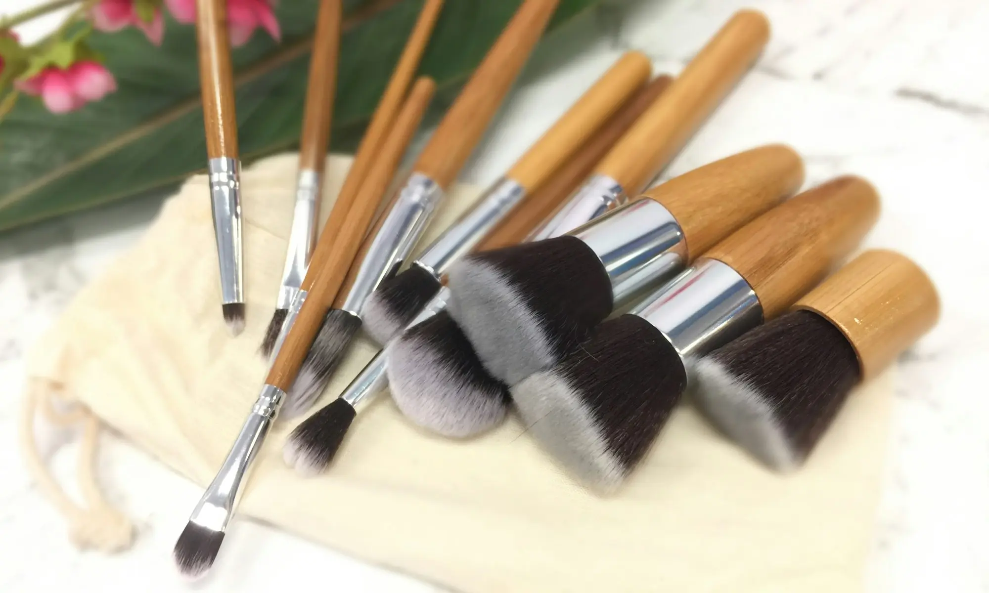 11 Piece Professional Makeup Brush Set Synthetic Fiber Bamboo Handle