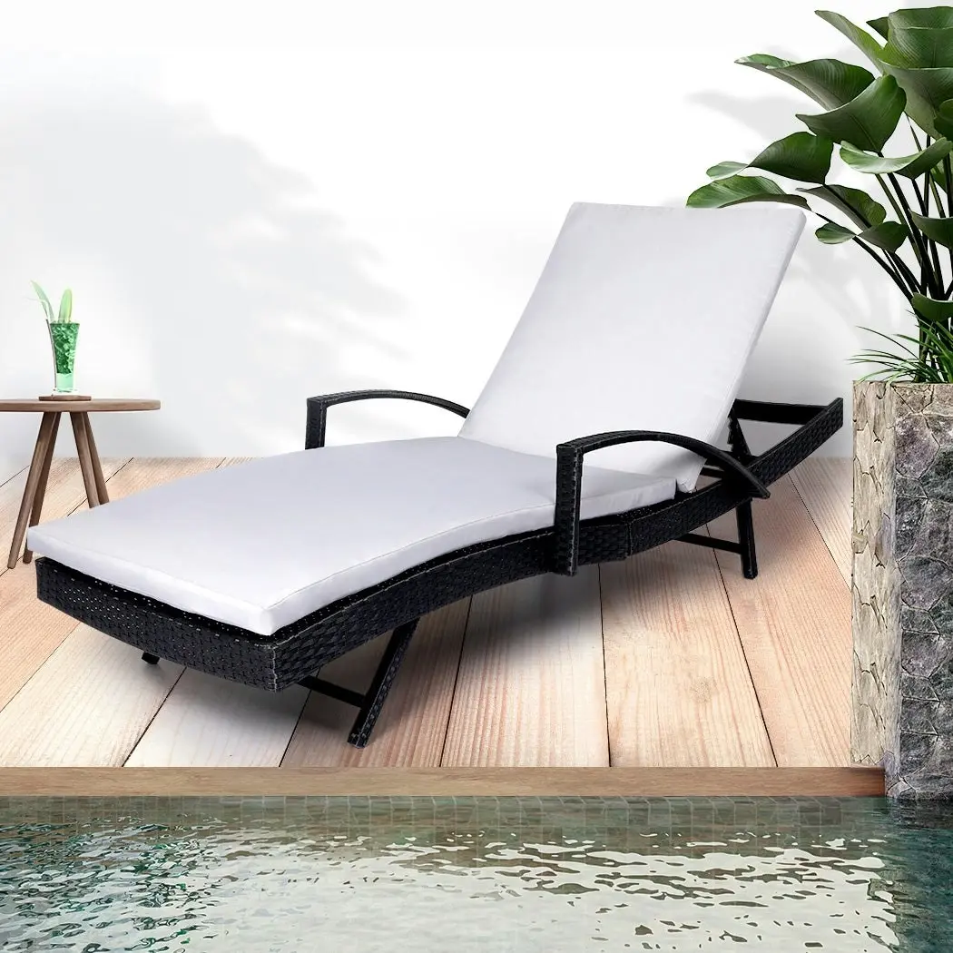 Levede Sun Lounger Wicker Lounge Outdoor Furniture Garden Patio Bed Cushion Pool