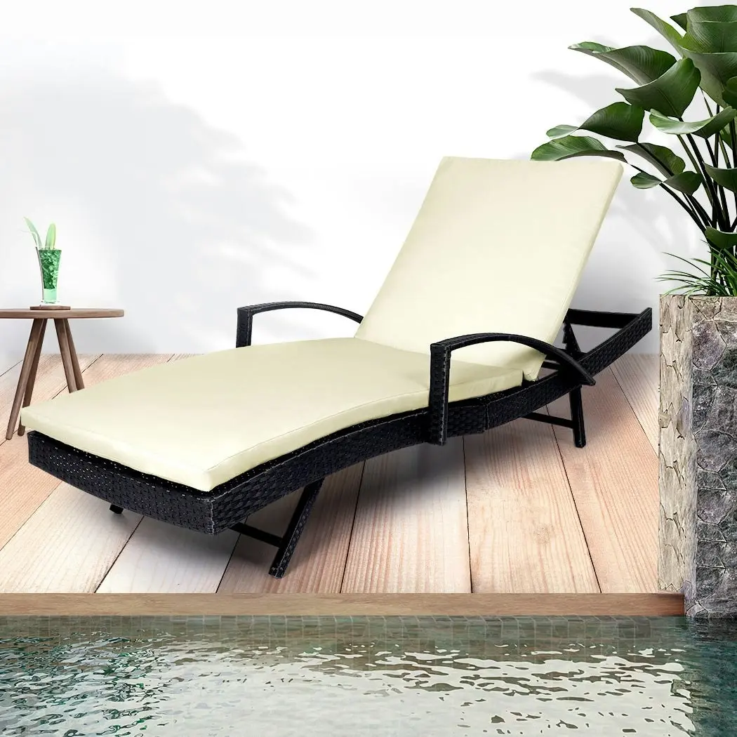 Levede Outdoor Sun Lounger Furniture Wicker Lounge Garden Patio Bed Cushion Pool