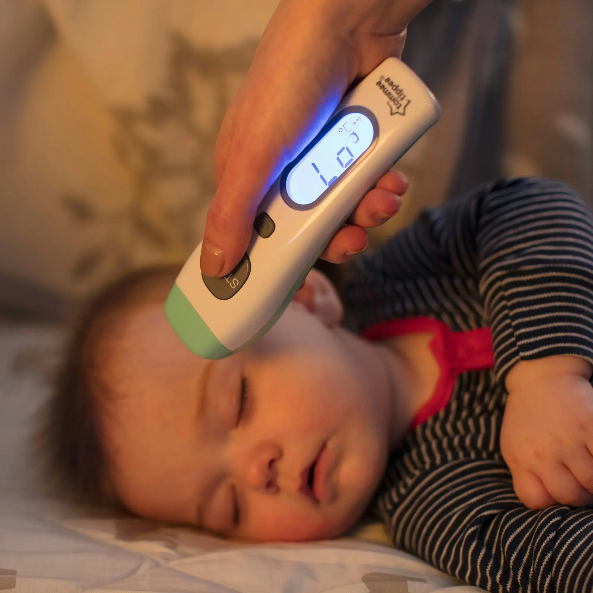 Tommee Tippee No Touch Digital Thermometer