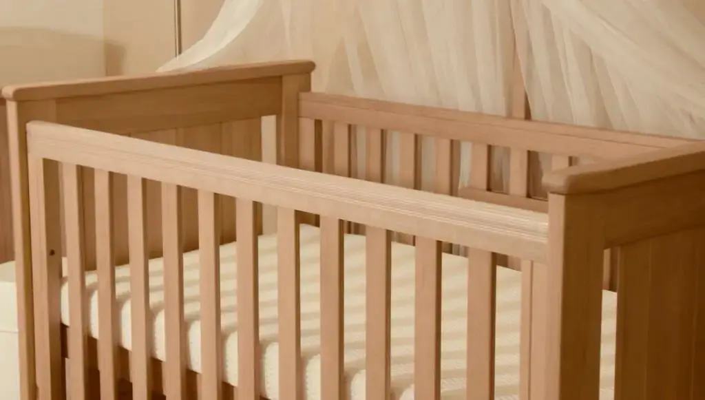 Munch Flexi Cot Teething Rail