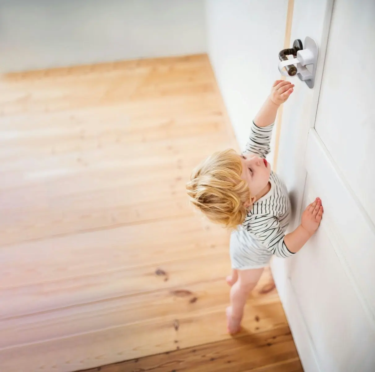 dreambaby Adhesive Lever Door Lock