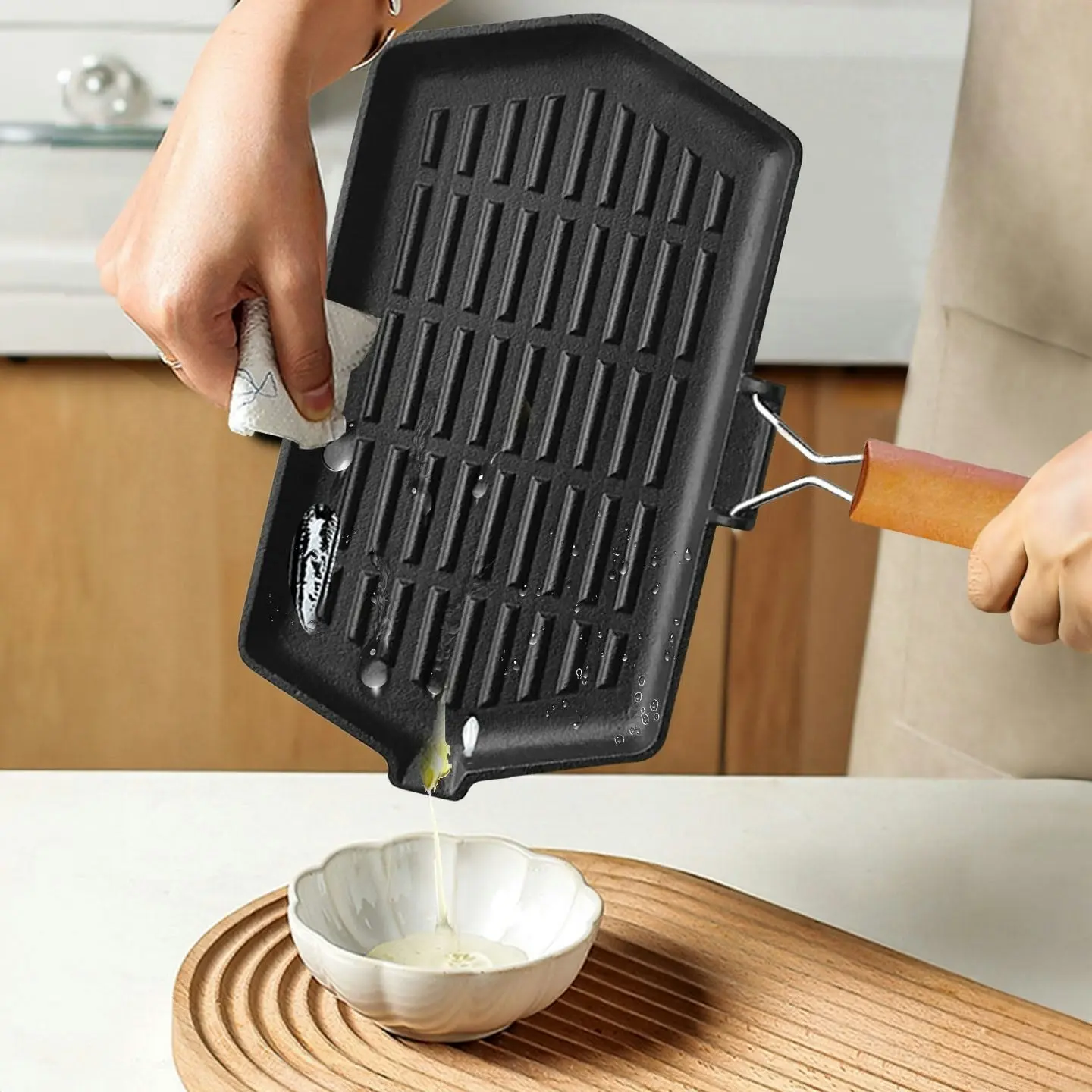 Soga Rectangular Cast Iron Griddle Grill Frying Pan with Folding Wooden Handle