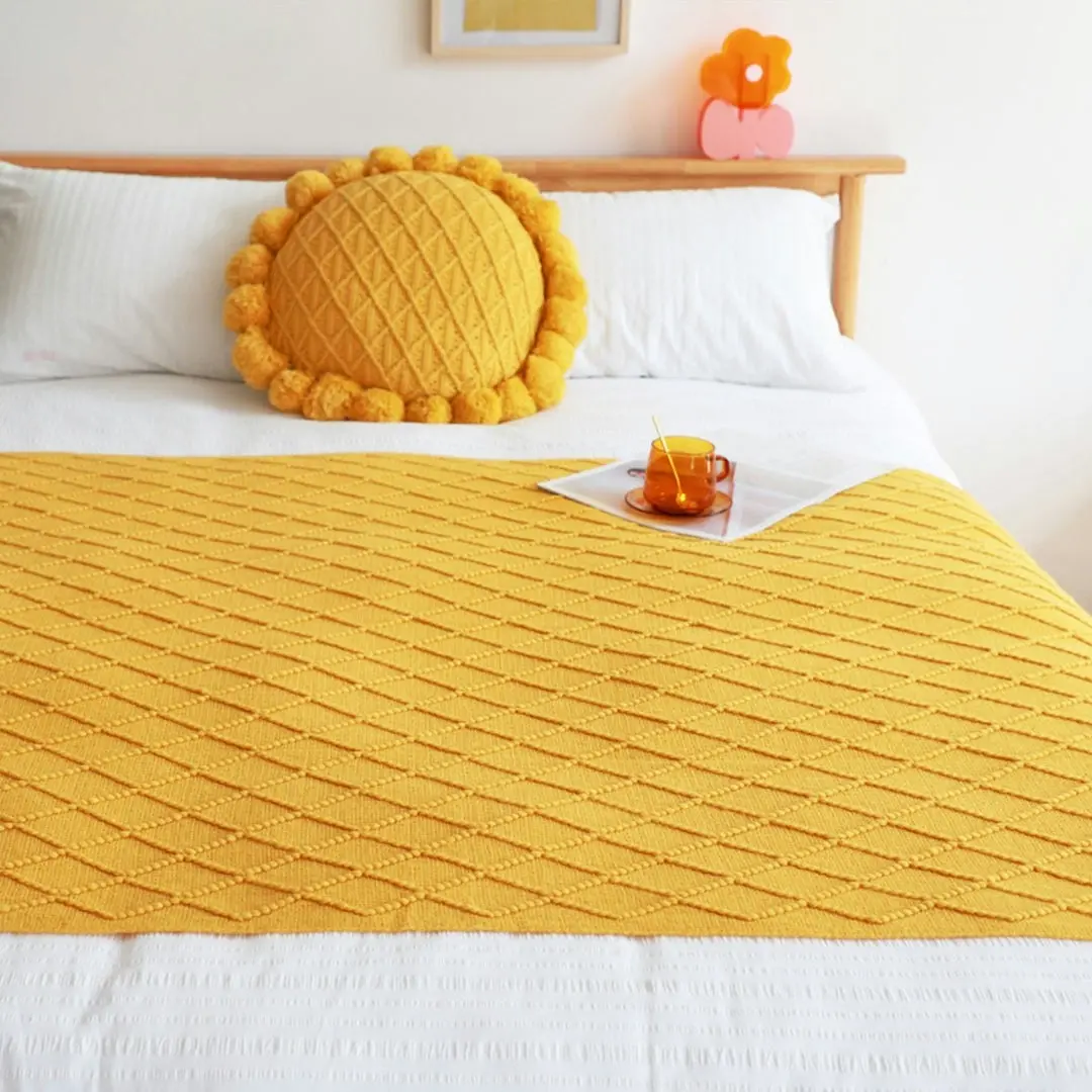 Soga Yellow Diamond Pattern Knitted Throw Blanket Warm Cozy Woven Cover Couch Bed Sofa Home Decor with Tassels