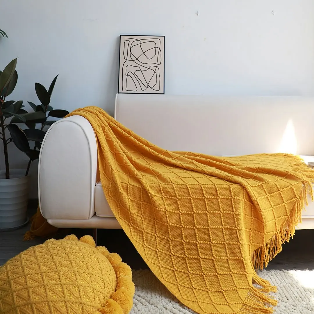 Soga Yellow Diamond Pattern Knitted Throw Blanket Warm Cozy Woven Cover Couch Bed Sofa Home Decor with Tassels