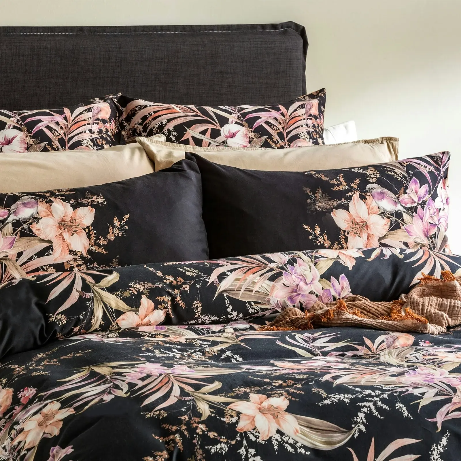 Grevillea Onyx Quilt cover set 300 Thread Count Cotton Reversible