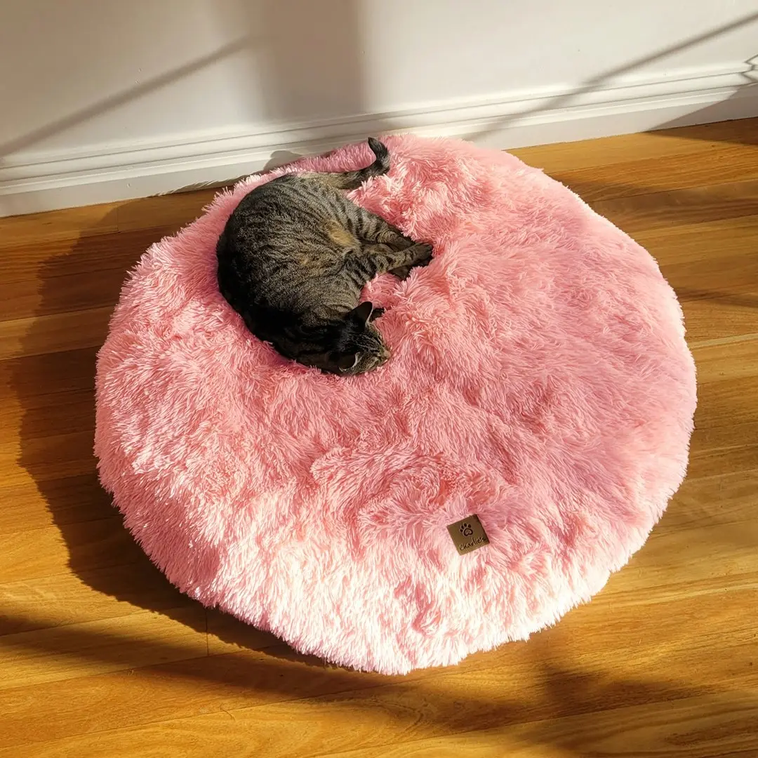 Charlie's Shaggy Faux Fur Round Calming Dog Mat Ombre Pink Medium