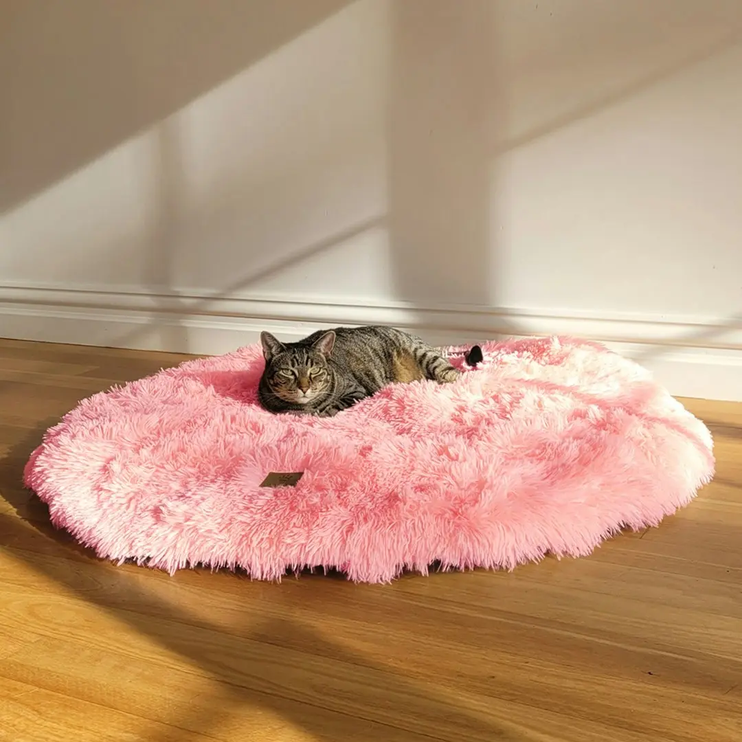 Charlie's Shaggy Faux Fur Round Calming Dog Mat Ombre Pink Medium