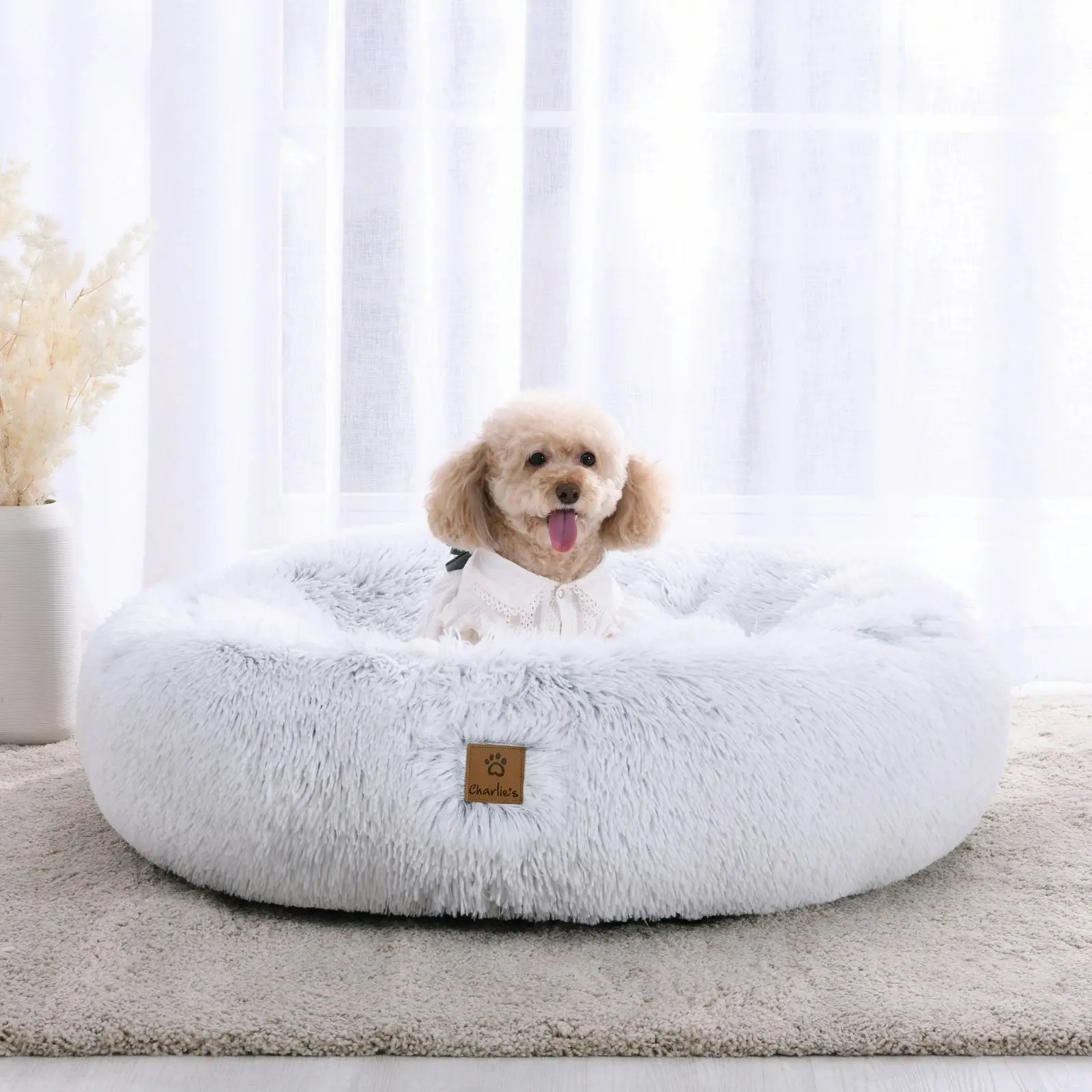 Charlie's Shaggy Faux Fur Donut Calming Pet Nest Bed Artic White Chinchilla Large