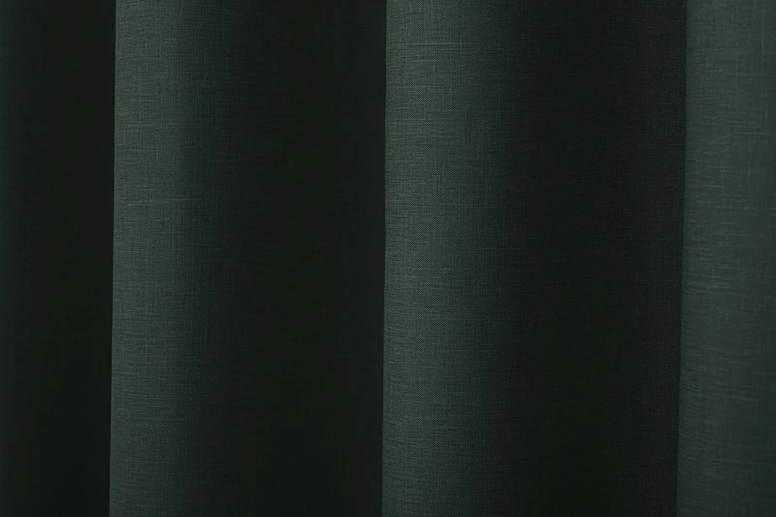 9347563009929 Faux Linen Forest Green 180x223cm 8800992