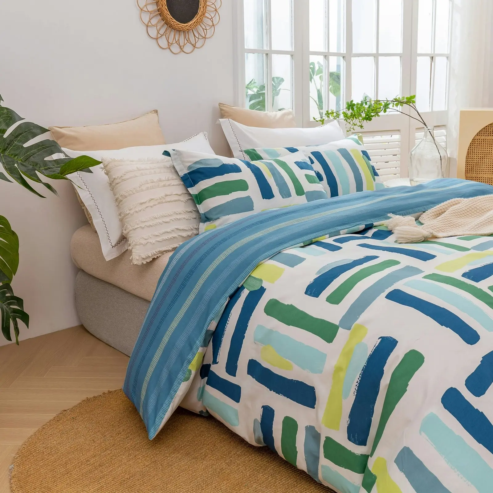 Dreamaker Rio Stripes 100% Cotton Reversible Quilt Cover Set Blue Queen Bed