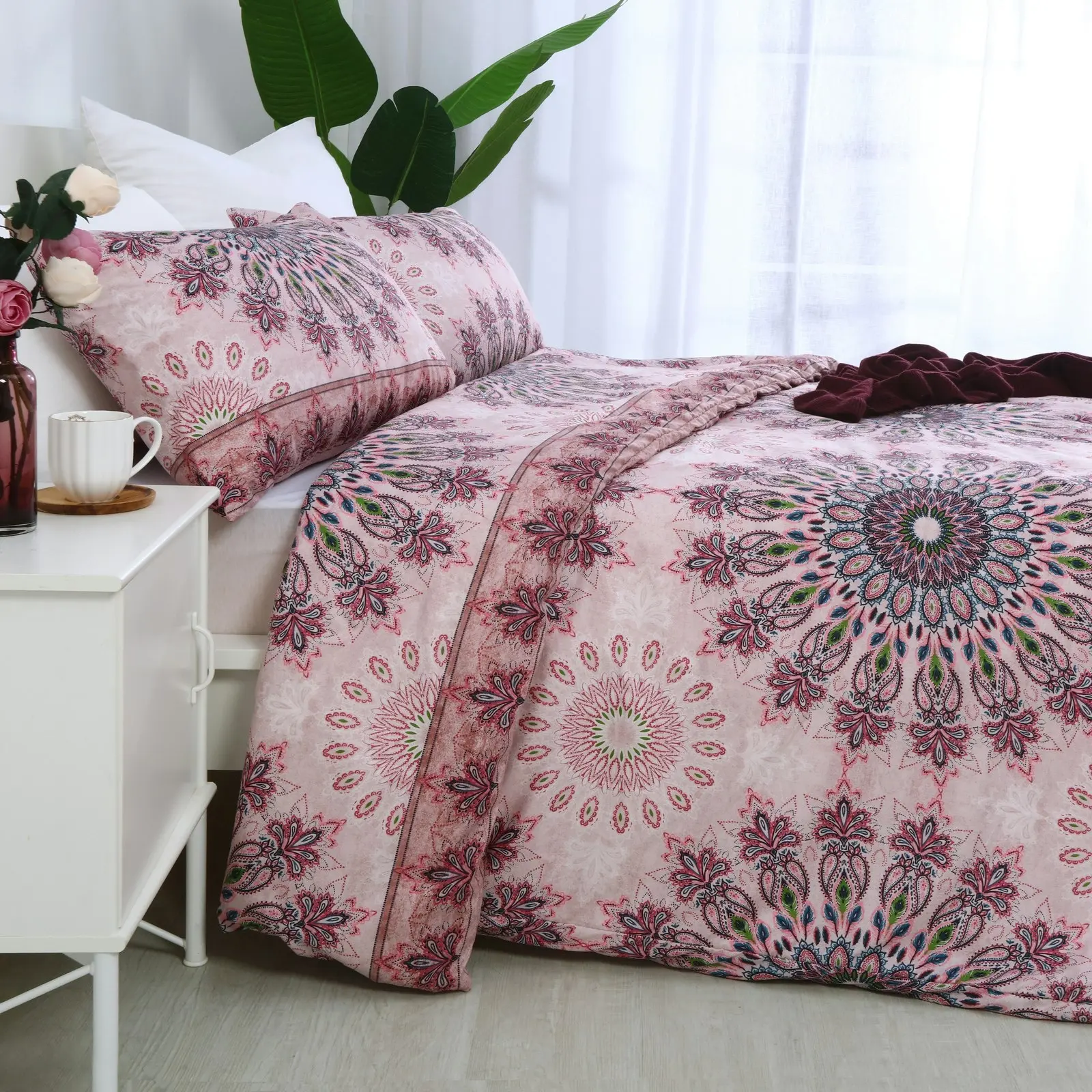 Dreamaker Printed Quilt Cover Set - King Bed Desert Flower