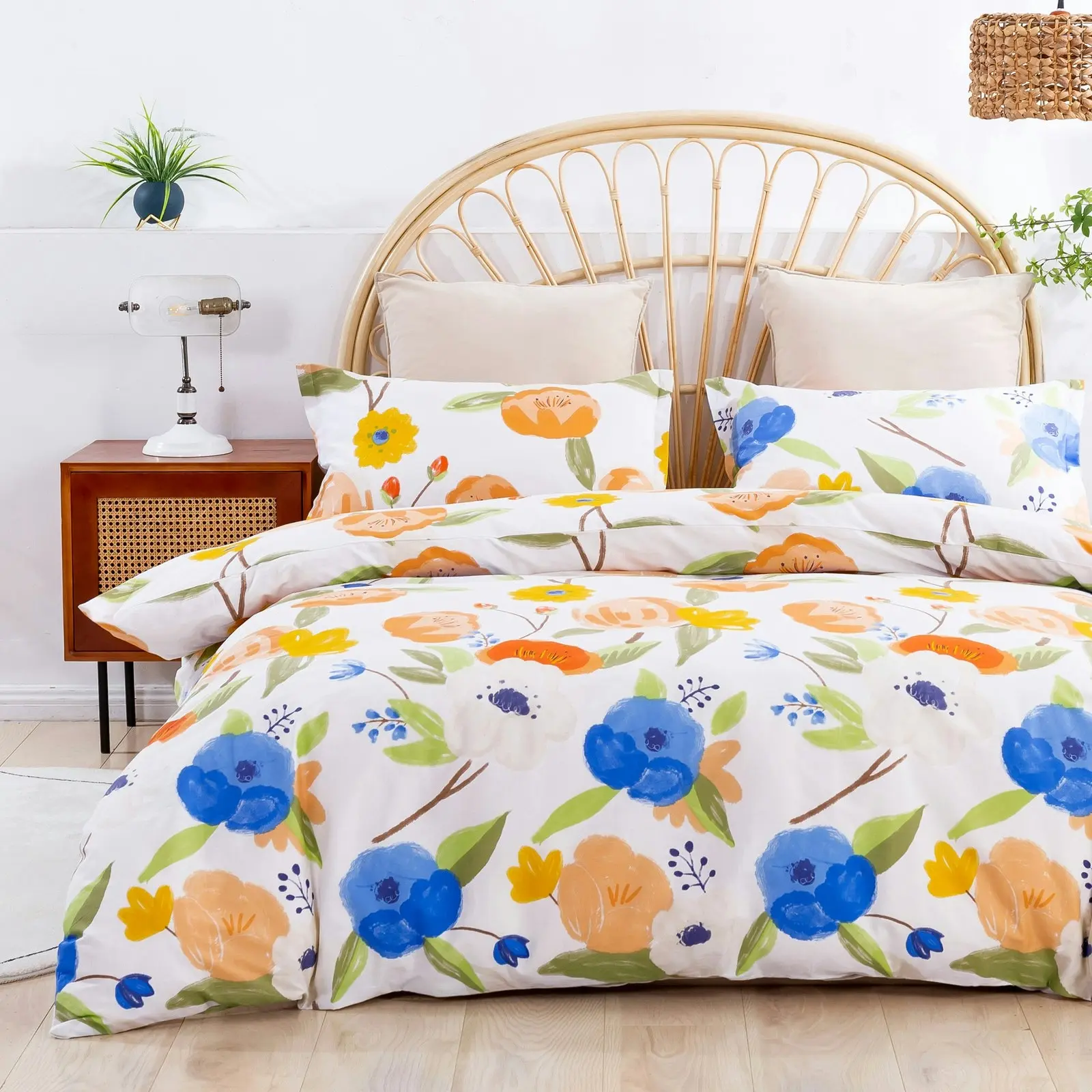 Dreamaker Printed Quilt Cover Set Lily in Orange Single Bed