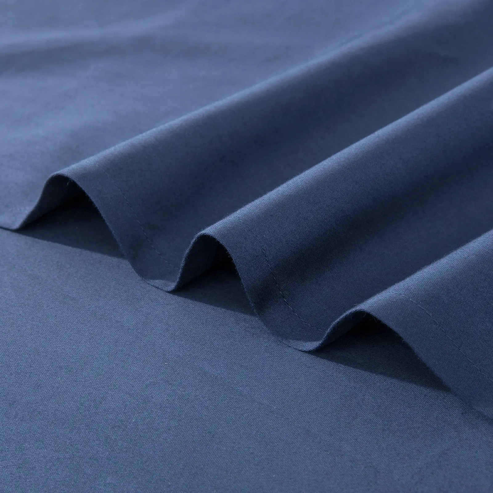 9011950 ESSN 500TC Cotton Sateen Flat Sheet Navy Double Bed