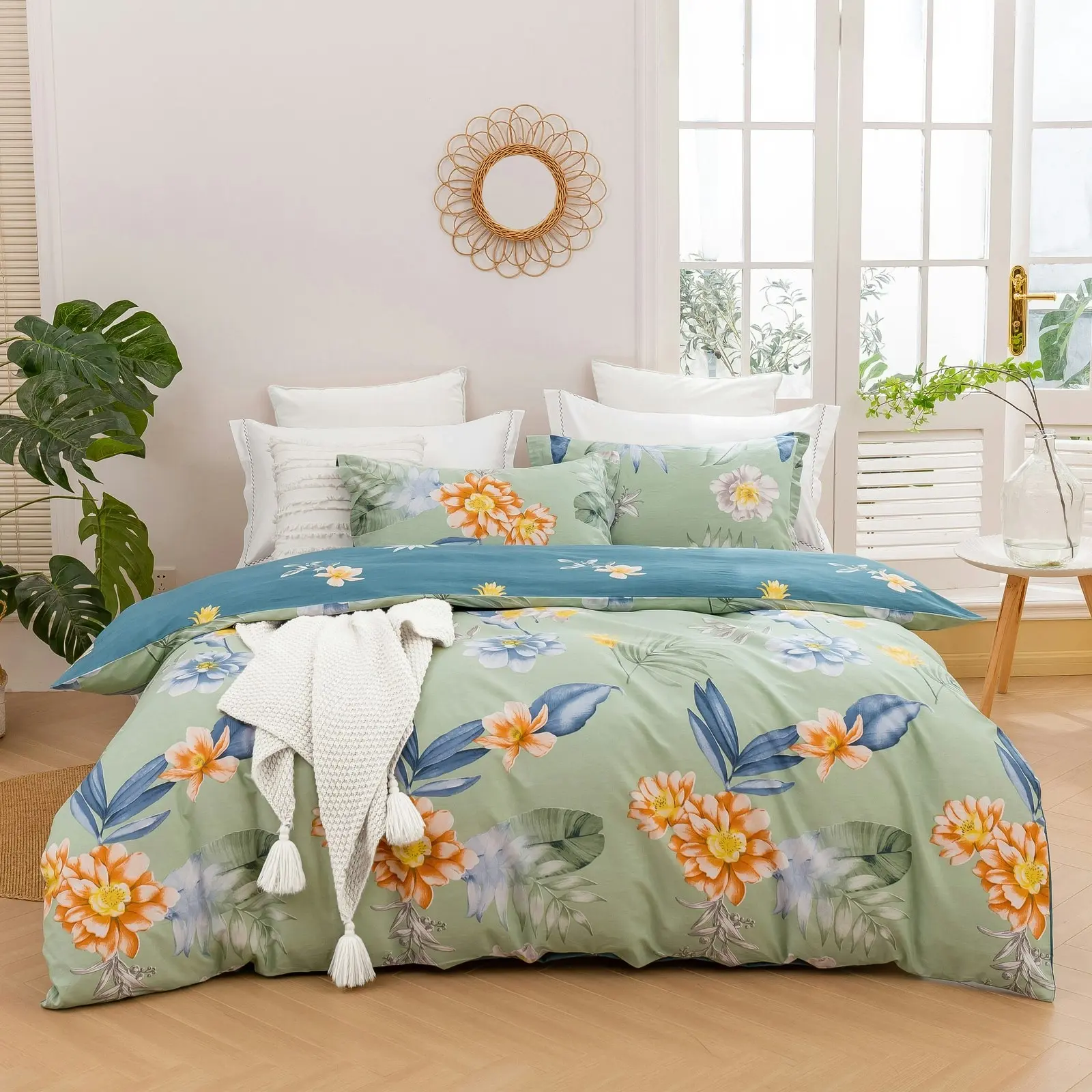 Dreamaker Paradise Floral 100% Cotton Reversible Quilt Cover Set Mint Single Bed