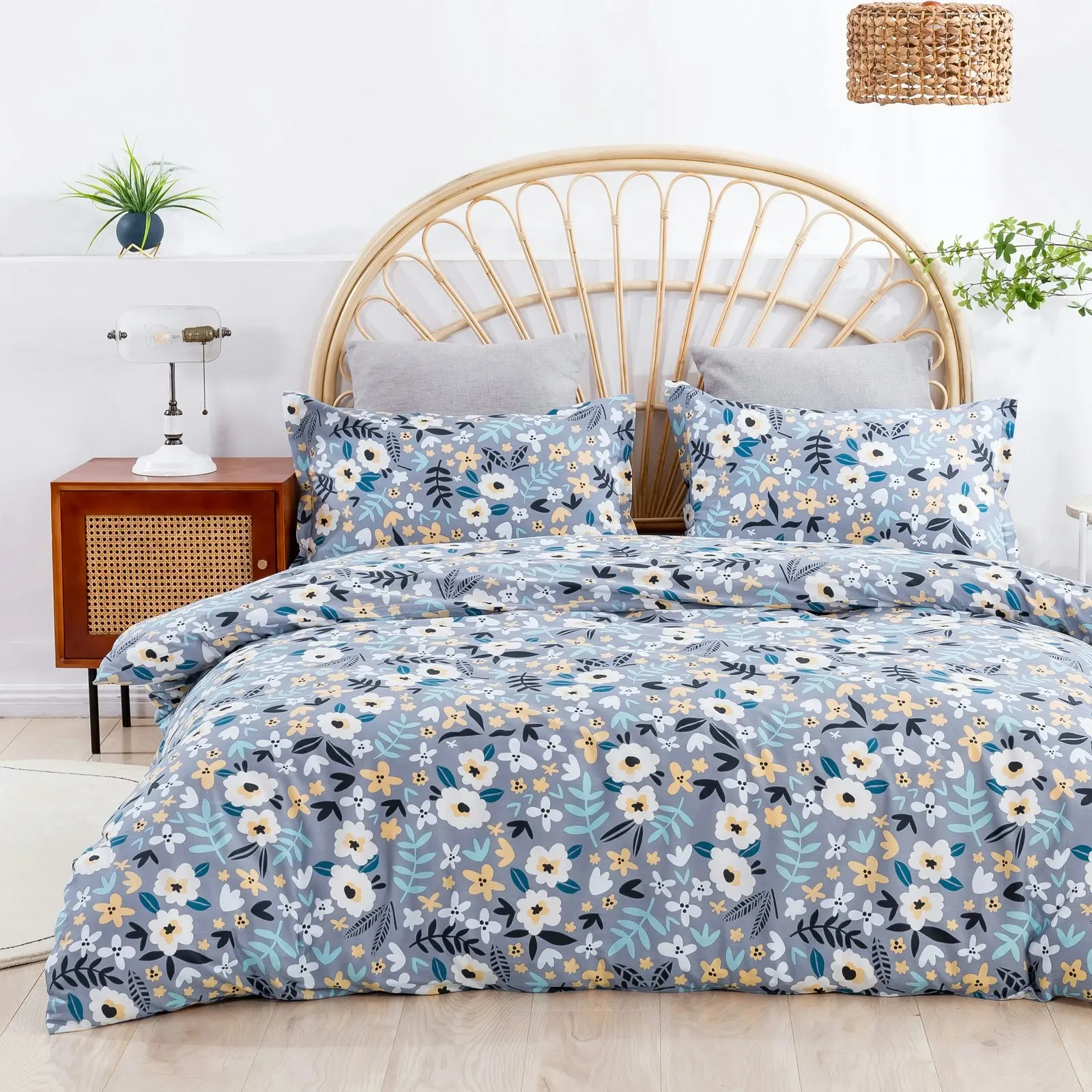 Dreamaker Alice Grey 100% Cotton Quilt Cover Set Super King Bed