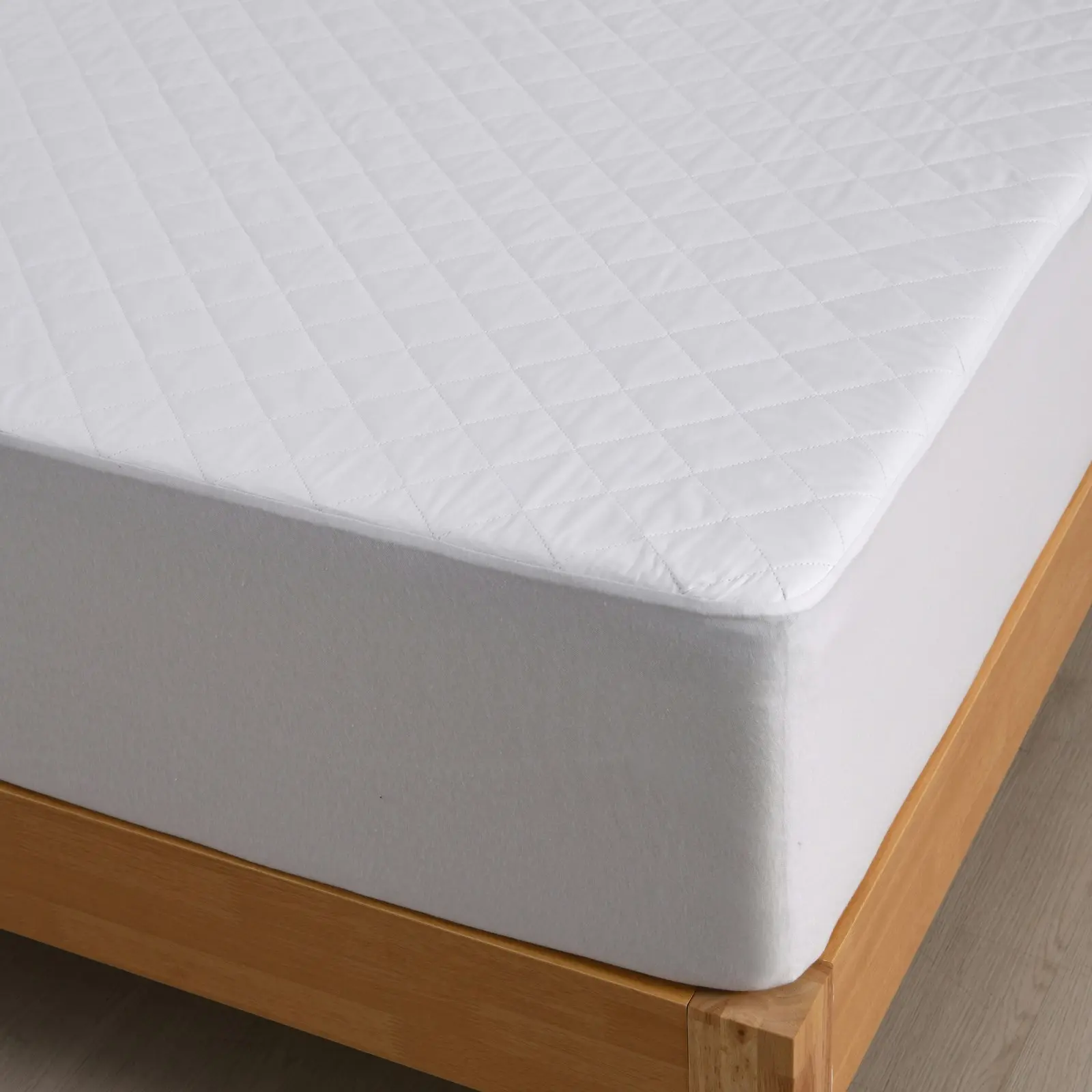 9009458 Cotton Quilted Waterproof Mattress Protector QB