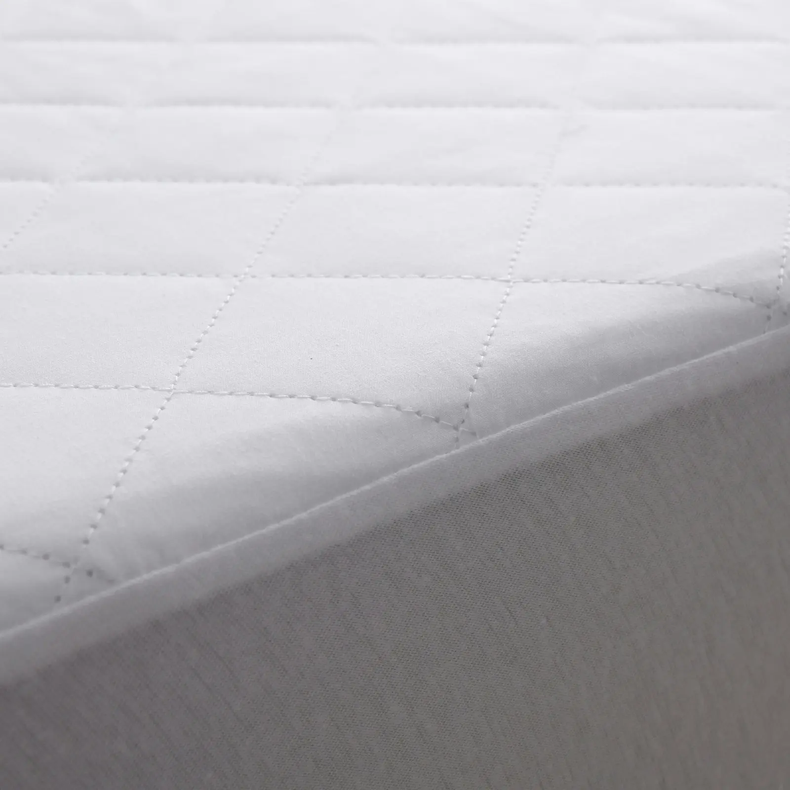 9009458 Cotton Quilted Waterproof Mattress Protector QB