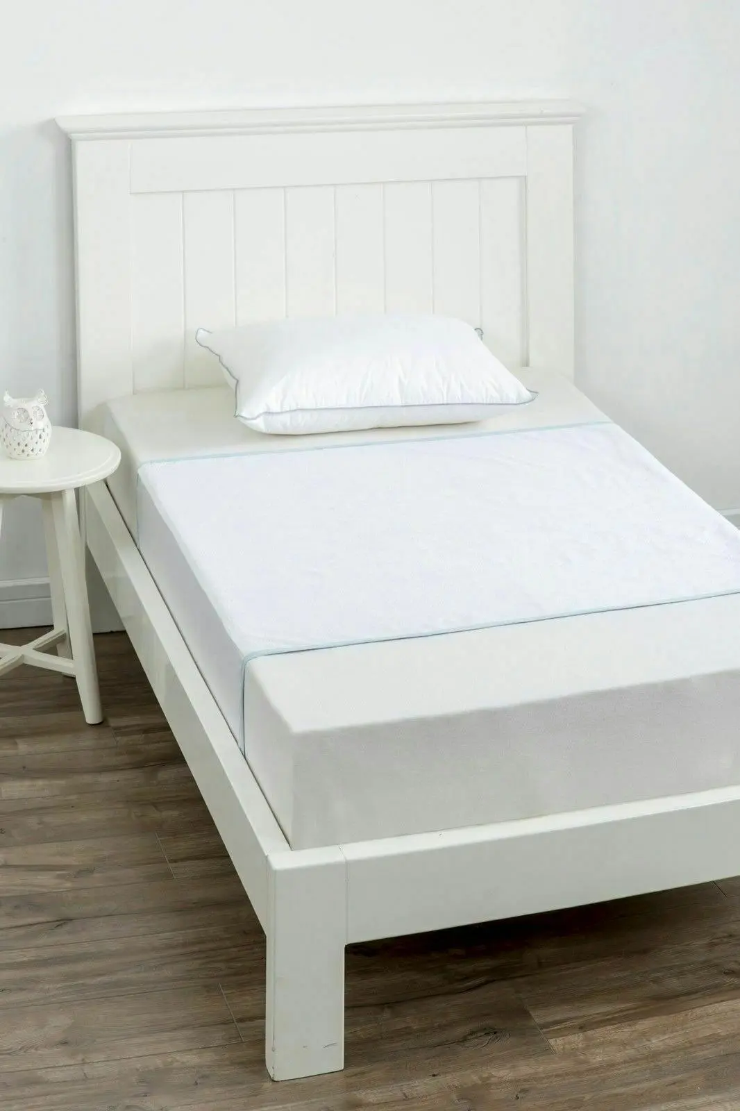 9009246 Dreamaker Waterproof Sheet Mattress Protector - Single Bed