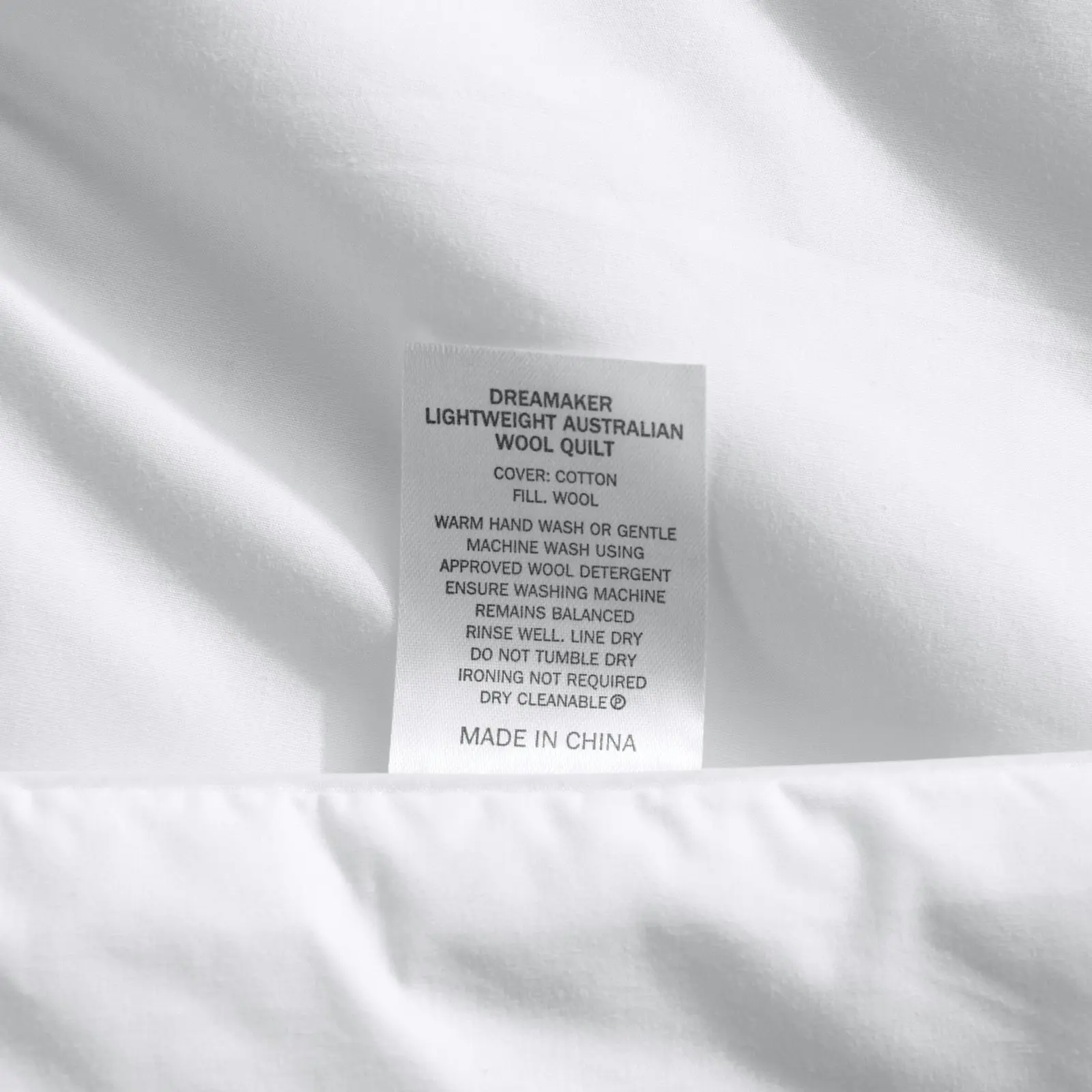 Dreamaker 250GSM Lightweight Australian Wool Quilt Single Bed White