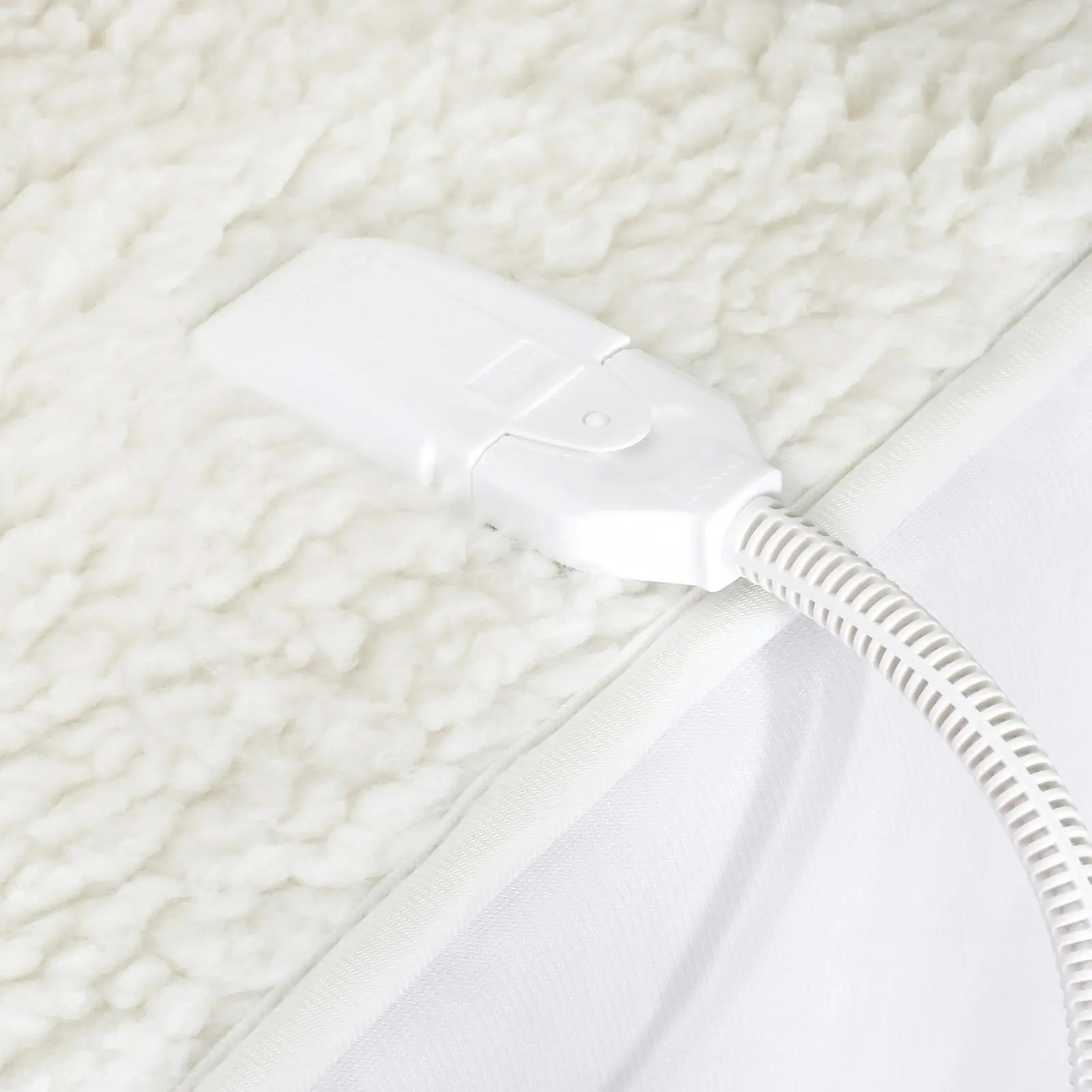 Dreamaker 350 Gsm Fleece Top Electric Blanket Queen Bed