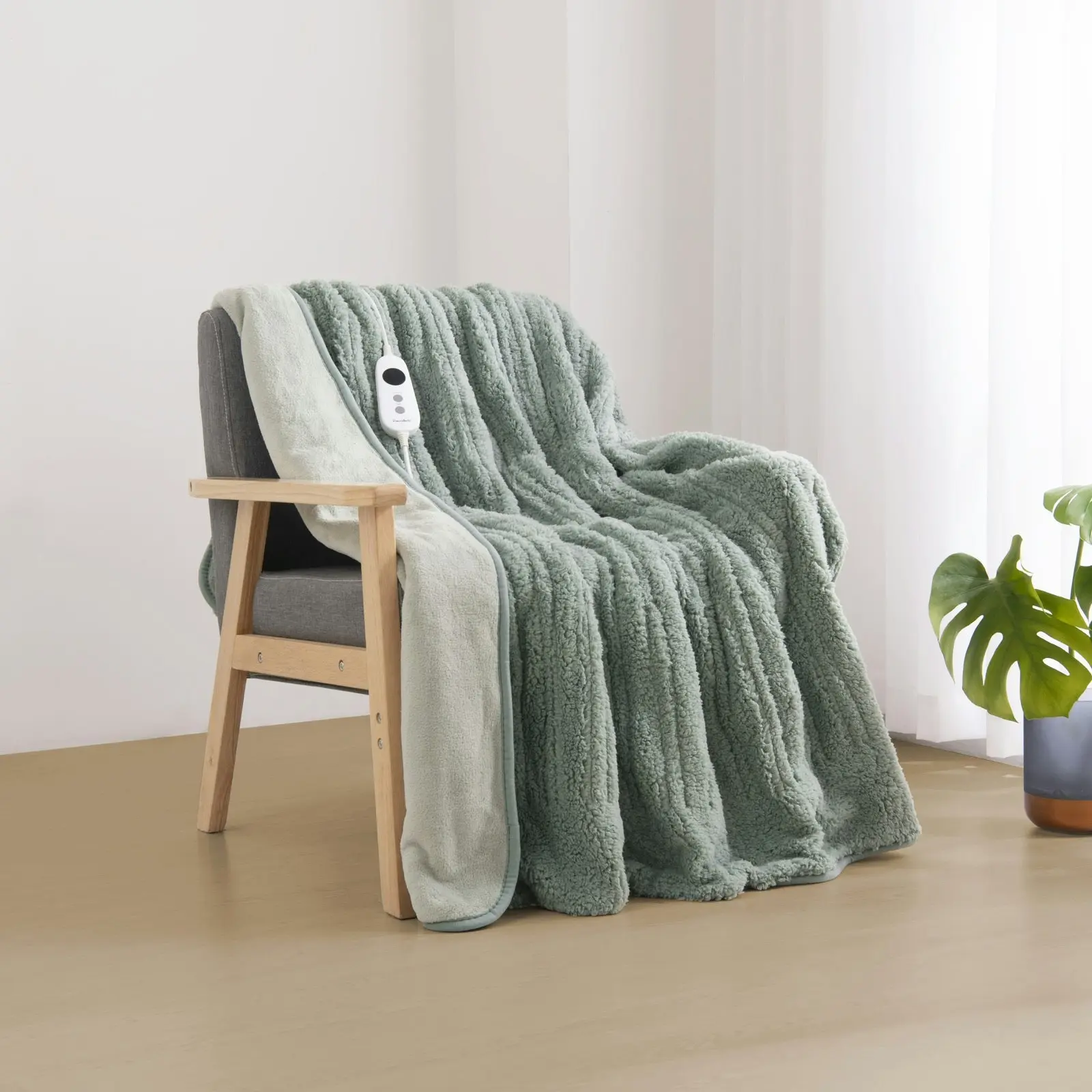 Dreamaker Reversible Sherpa & Coral Fleece Heated Throw Olive and Sage 160 x 120cm