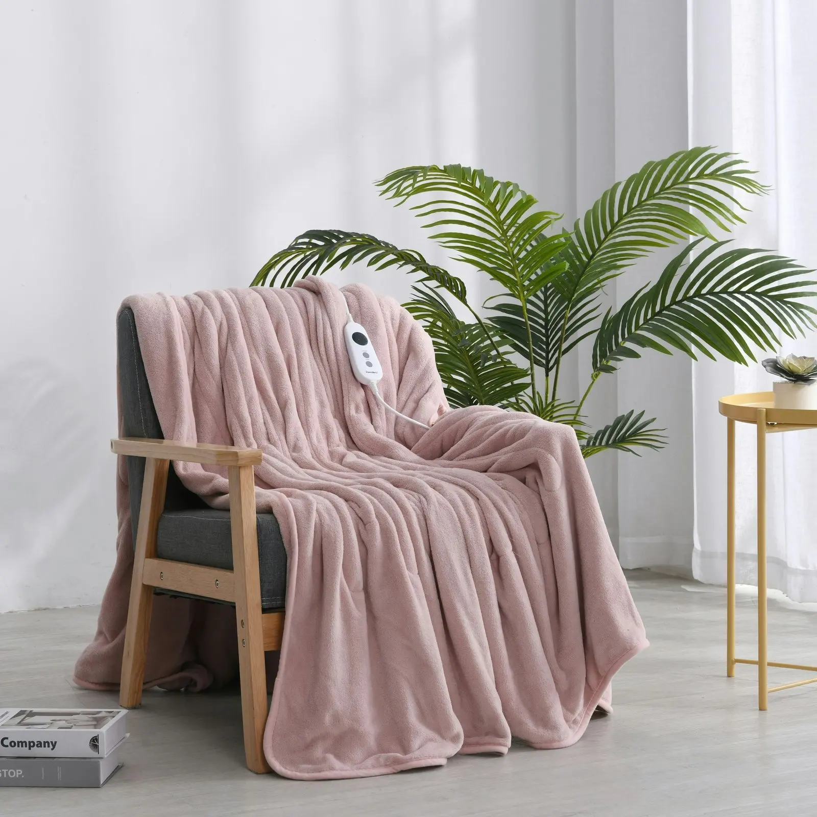 Dreamaker Coral Fleece Heated Throw Blush Pink 200 x 180cm