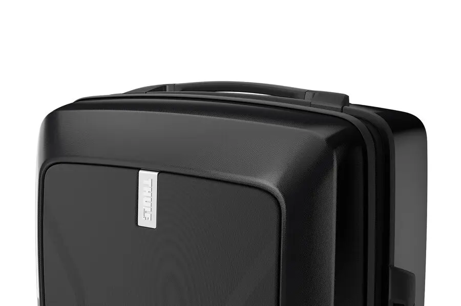 Thule Revolve Spinner 68cm/63L Luggage Travel Trolley Suitcase Wheeled Bag Black