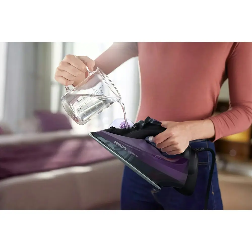 Philips DST5030-80 Steam Corded Iron Black/Purple Clothes/Garments 2400W