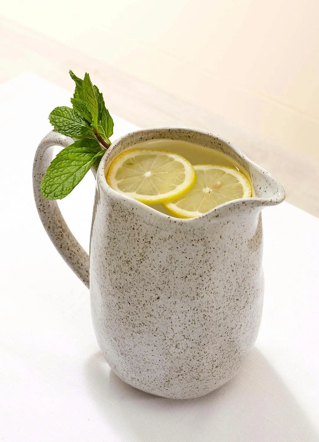 Ladelle Artisan 11.8cm Water/Juice/Beverage Porcelain 1350ml Jug Pitcher Grey