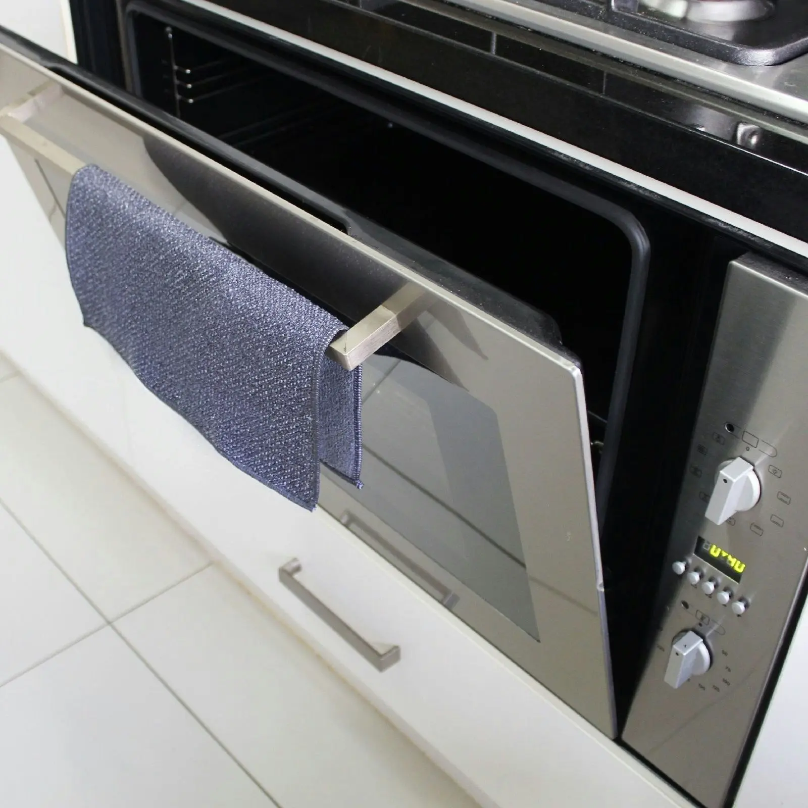 White Magic ECO CLOTH OVEN & COOKTOP MICROFIBRE CLOTH 32 x 32cm