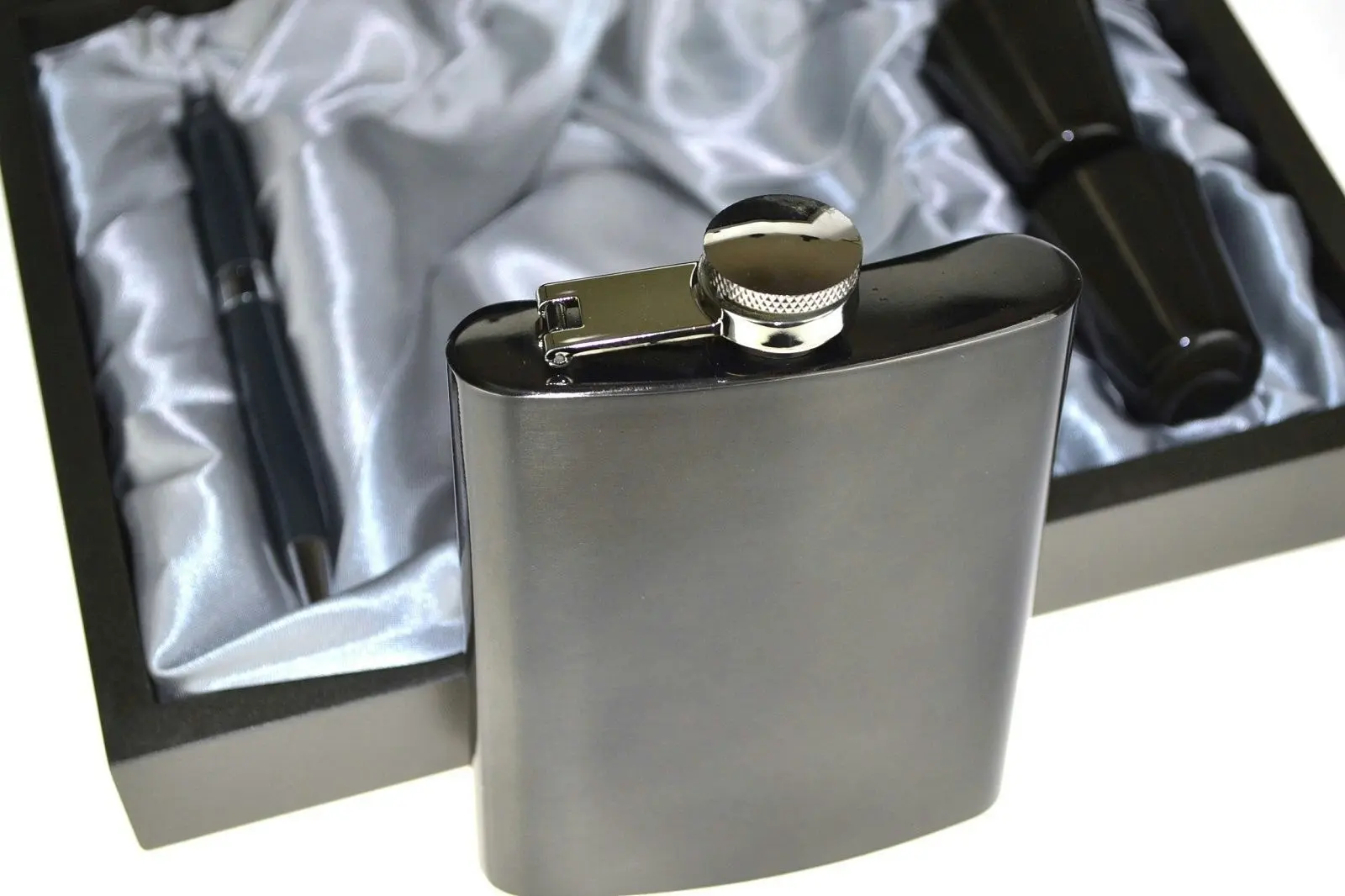 Vidori Hip Flask Gift Boxed Set   Stainless Steel   Gun Metal Grey