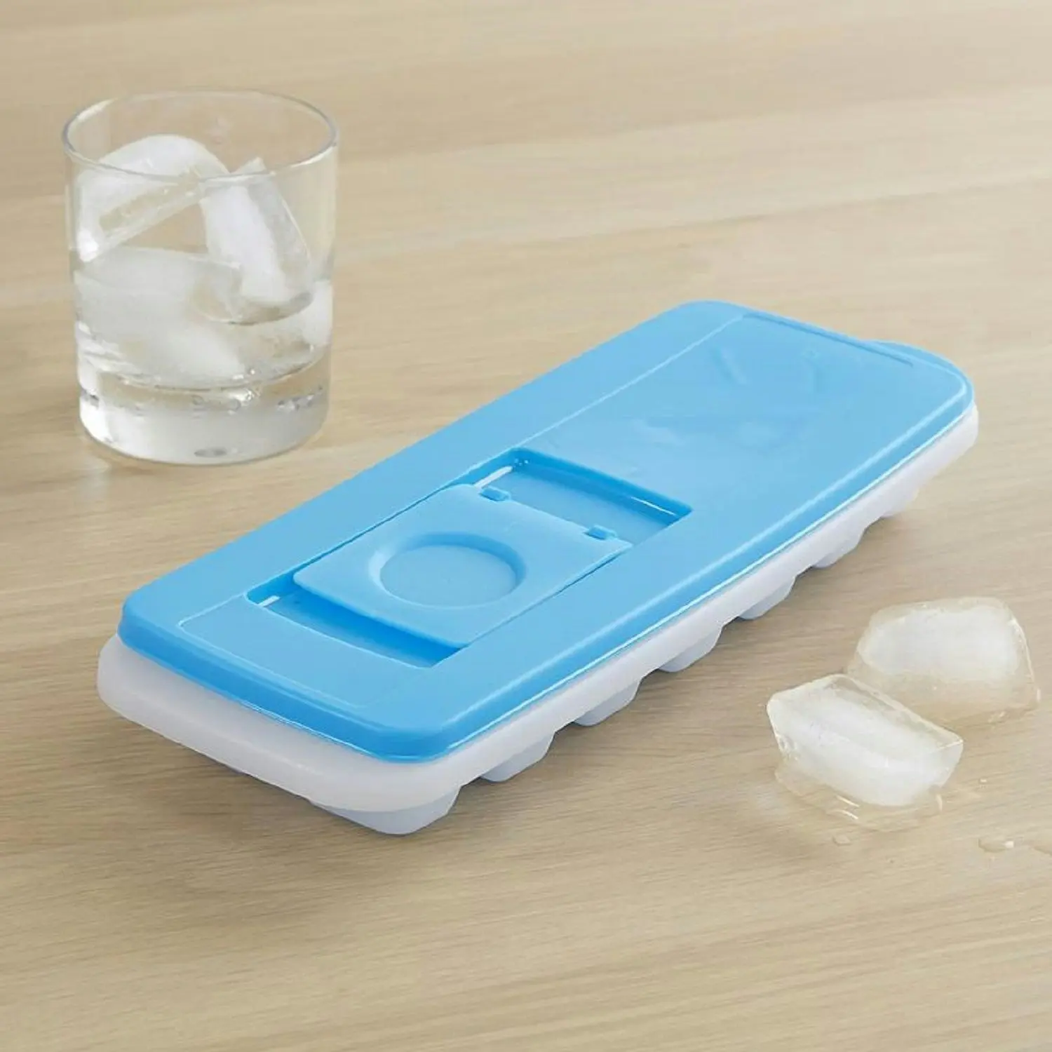 Ice Cube Tray With Pour   Through Lid