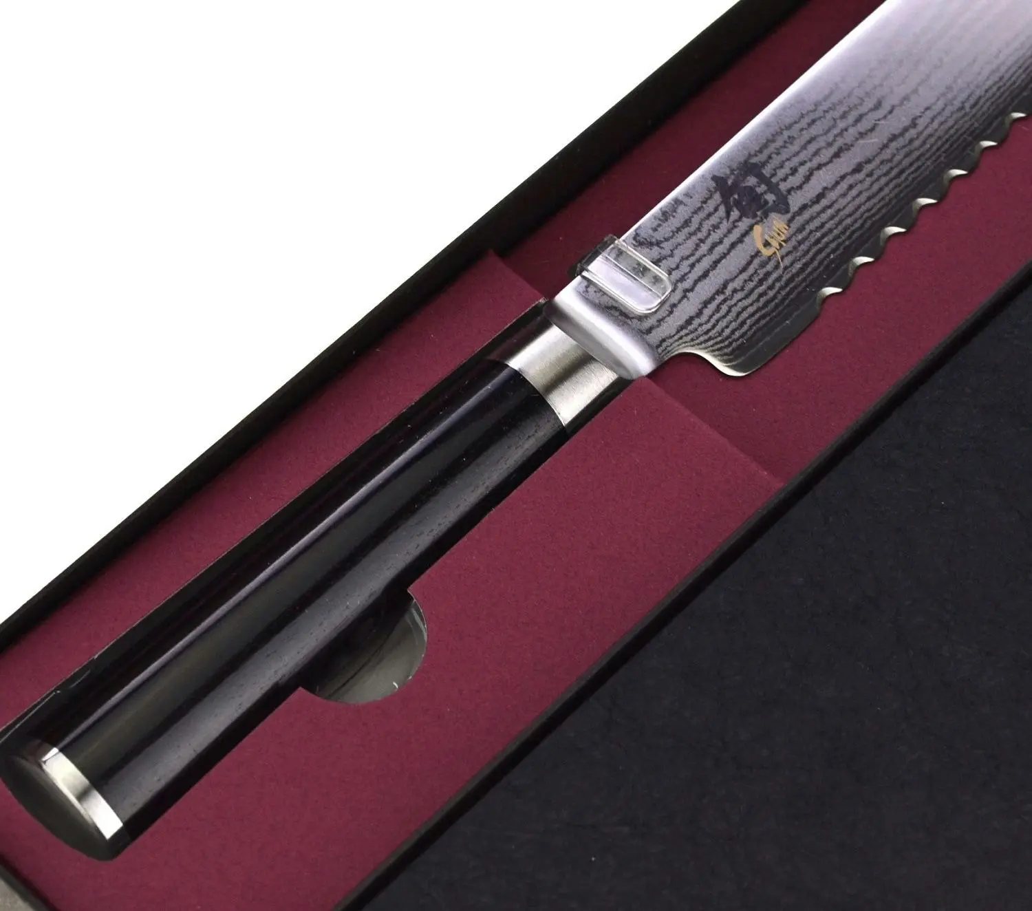 SHUN Classic Bread Knife 22.5cm Gift Boxed