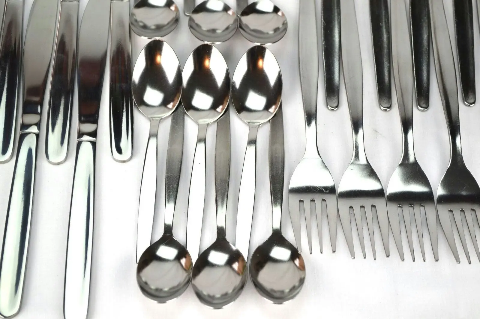 Trenton Bulk Buy 48 Piece Oslo Cutlery Set