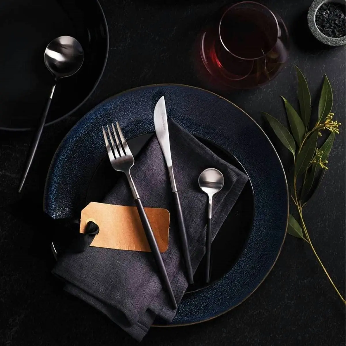 Stanley Rogers 16 Piece Piper Black Cutlery Set