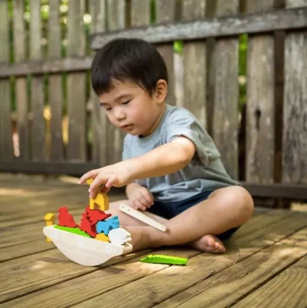 PlanToys – Balancing Boat