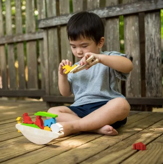 PlanToys – Balancing Boat