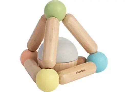 Plan Toys – Triangle Clutching Toy Pastels